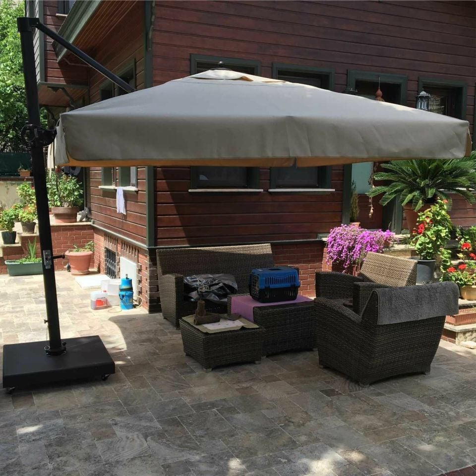 3.5x3.5 Yandan Gövdeli Bahçe Şemsiyesi  Polyester Dokuma Kumaş Mavi