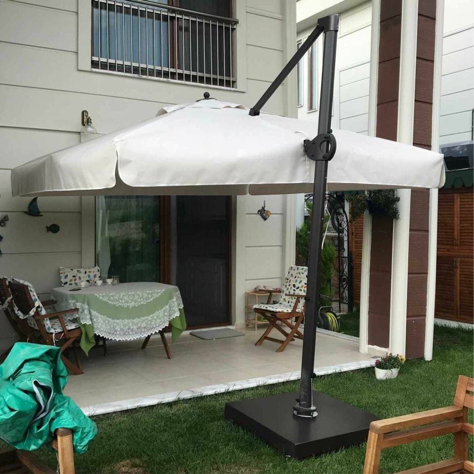 3.5x3.5 Yandan Gövdeli Bahçe Şemsiyesi  Polyester Dokuma Kumaş Krem